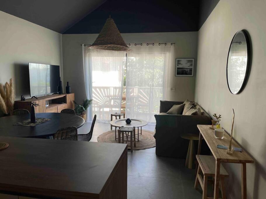 Oligaia Orient Bay Appartement Quarter of Orleans Buitenkant foto